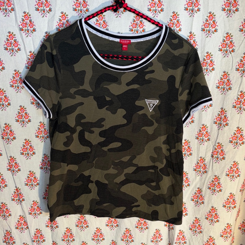 Guess Olive & Black Camo Short Sleeve Tee